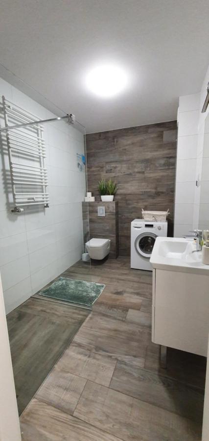 Apartament Z Basenem Laura Polanki Park Apartment Kołobrzeg Exterior foto