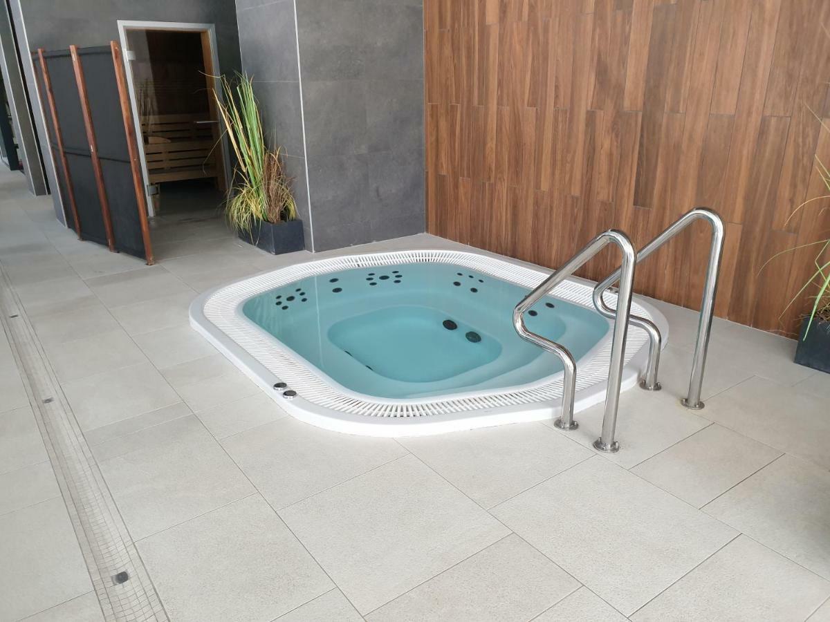 Apartament Z Basenem Laura Polanki Park Apartment Kołobrzeg Exterior foto
