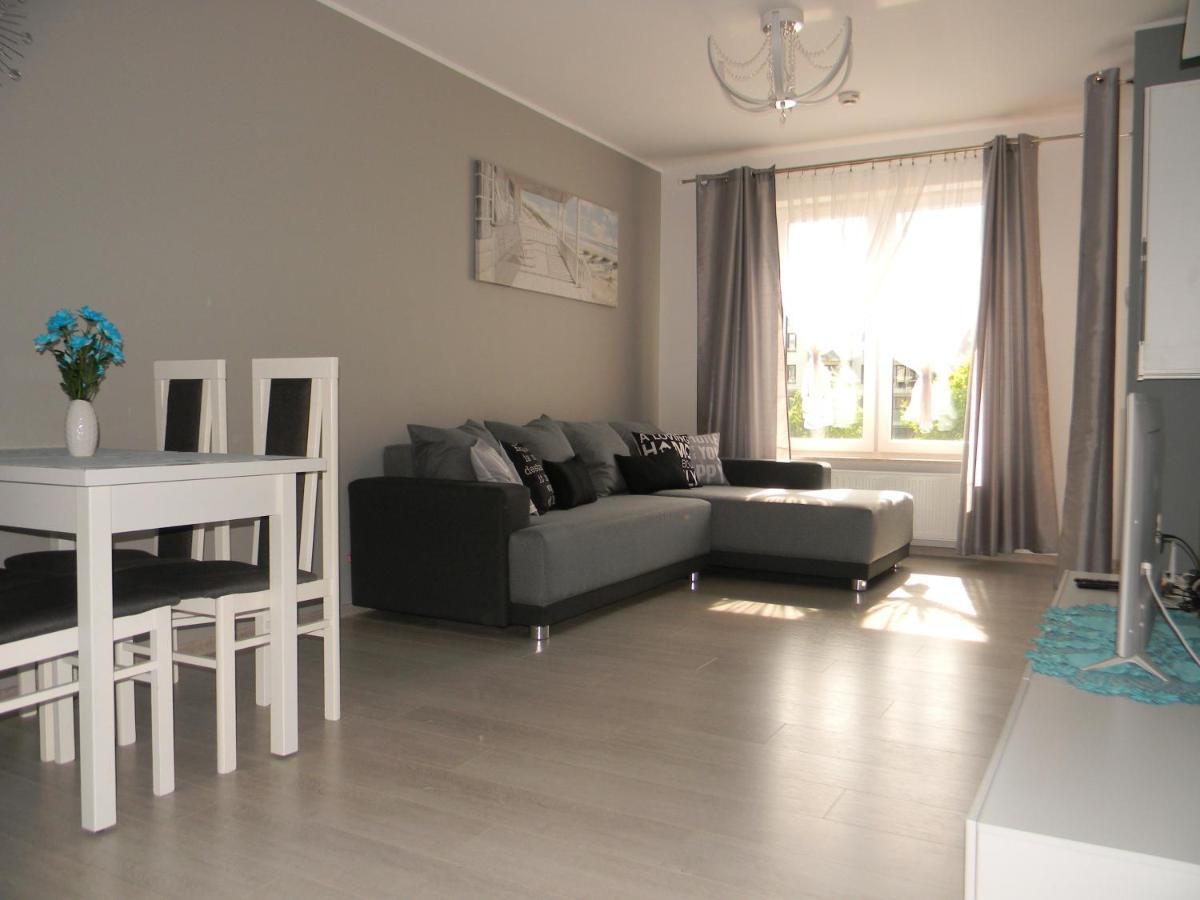 Apartament Z Basenem Laura Polanki Park Apartment Kołobrzeg Exterior foto